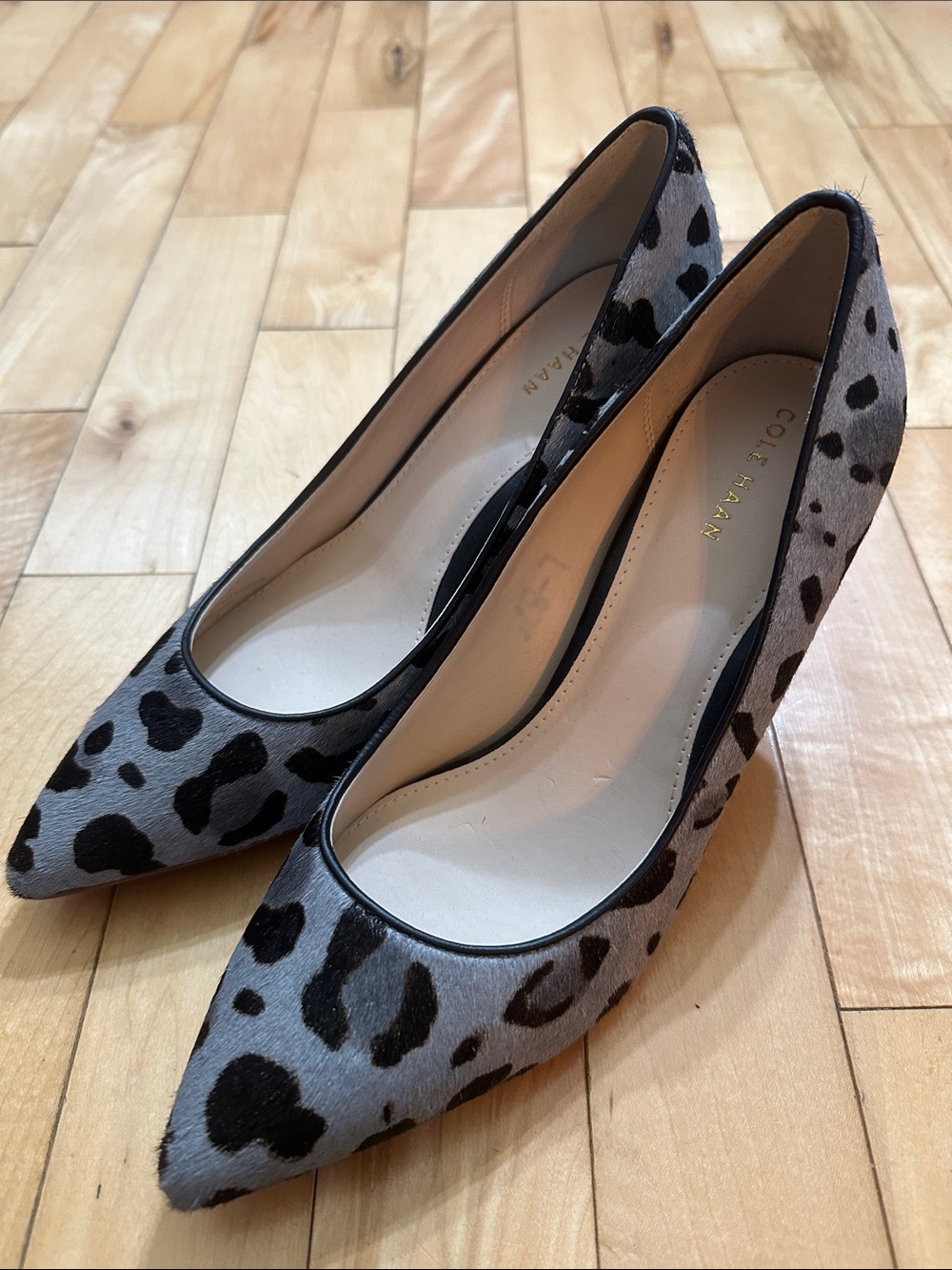 Cole Haan Gray and Black Leopard Print Pointed Pumps